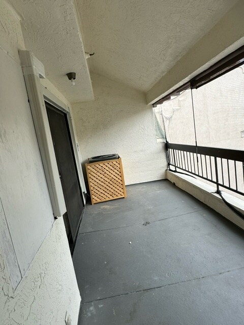 Building Photo - 2061 Grant St