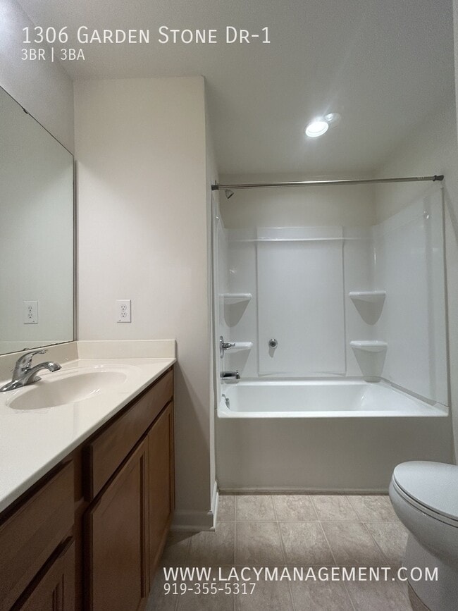 Building Photo - 1306 Garden Stone Dr