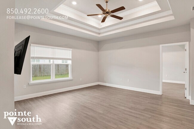 Building Photo - 390 Gemini St