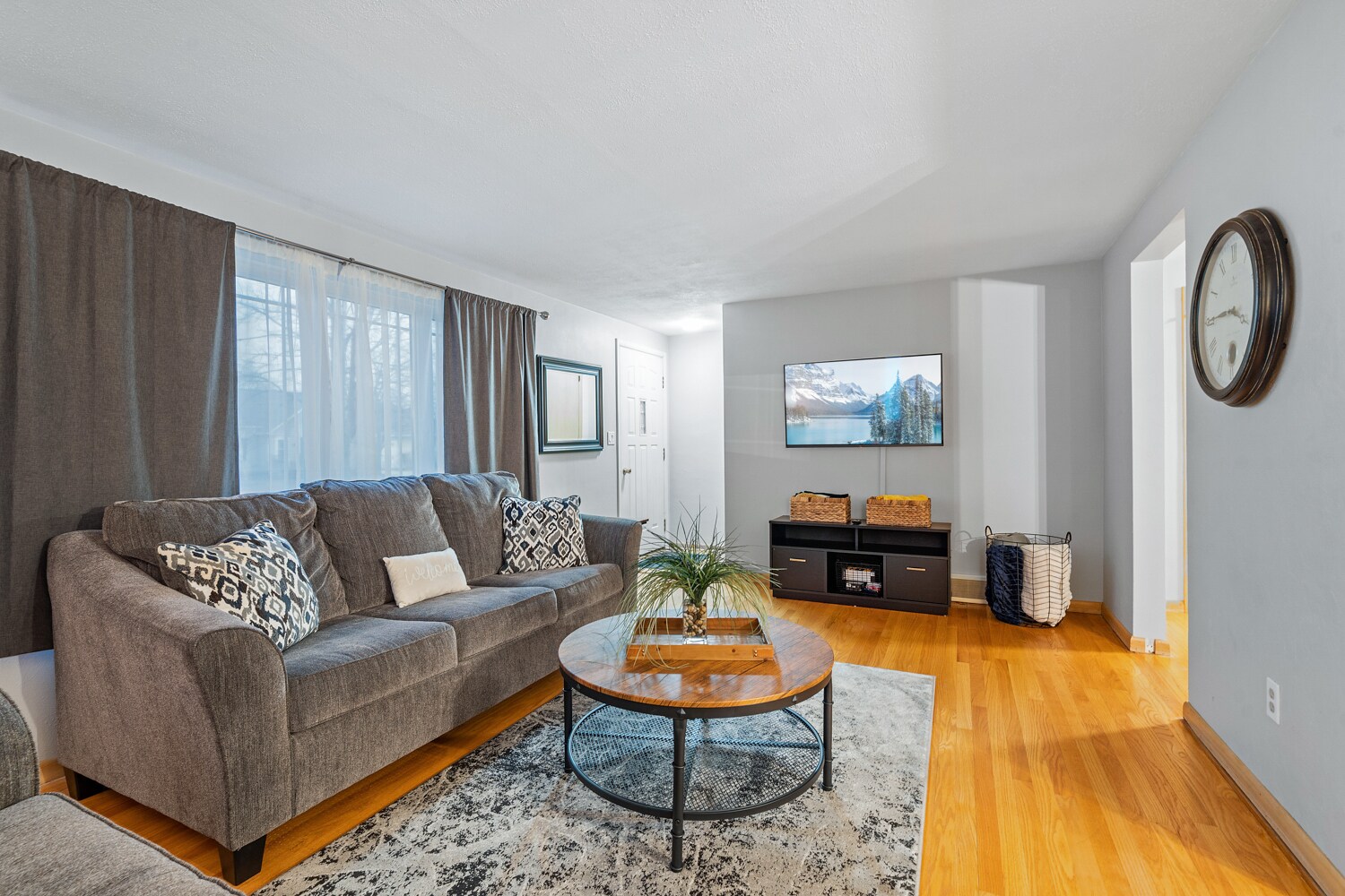 Building Photo - 1816 Gross Ave