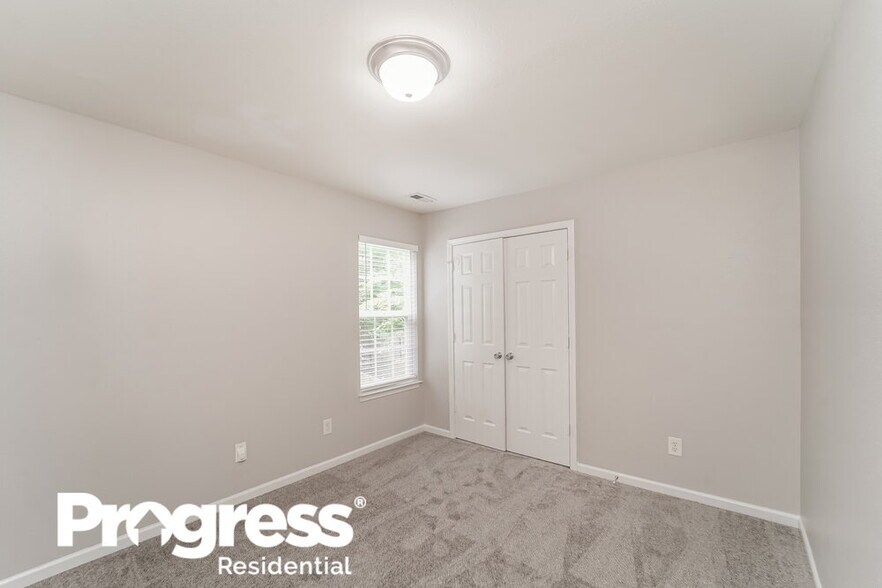 Building Photo - 5141 Autumn Oak Dr