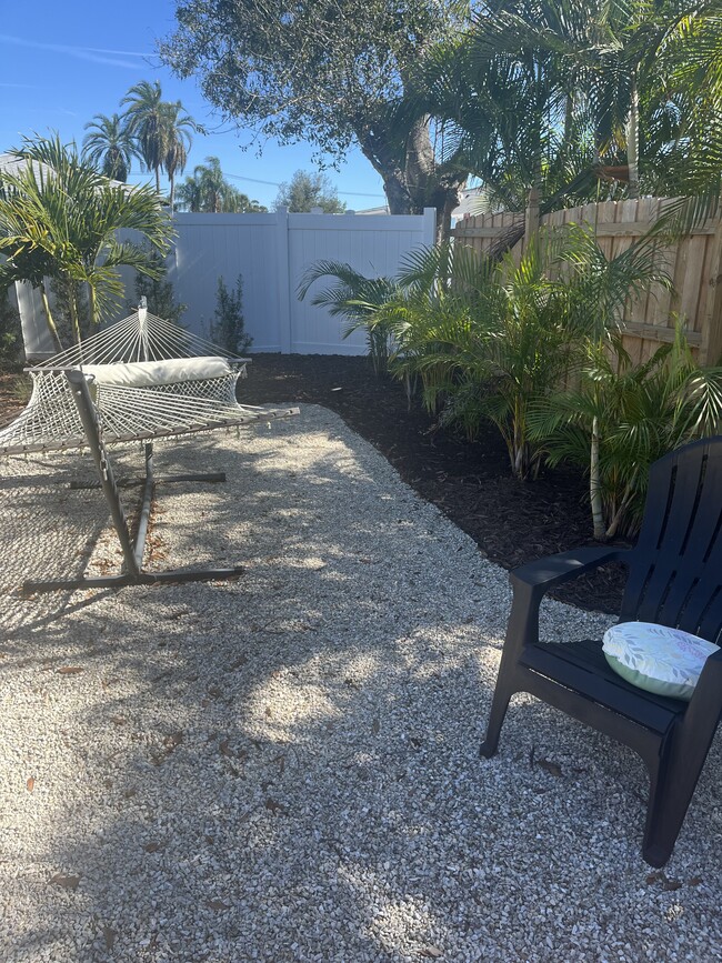 Building Photo - 3237 Key Ave