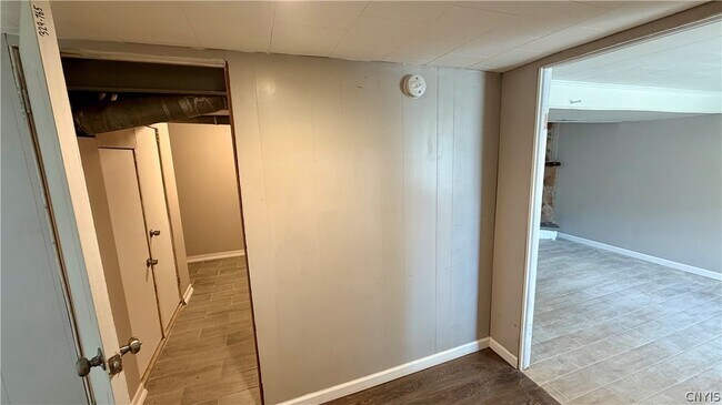 Building Photo - 104 Finwood Dr