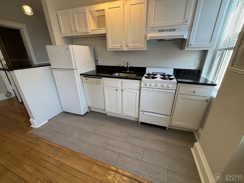 Building Photo - 1185 Commonwealth Ave