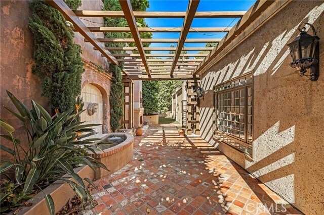 Building Photo - 1316 Beverly Grove Pl
