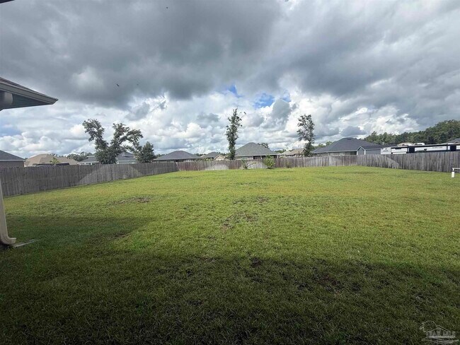 Building Photo - 5511 Micanopy Dr