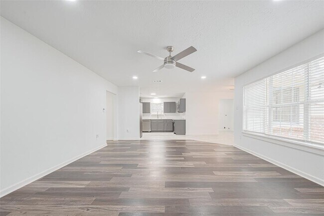 Building Photo - 5303 Lookout Mountain Dr
