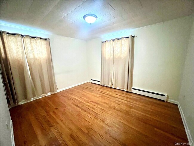 Building Photo - 22 Canal Dr