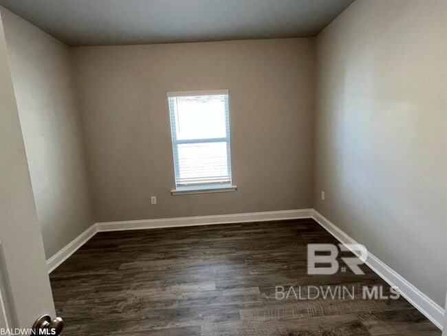 Building Photo - 31693 Memphis Lp