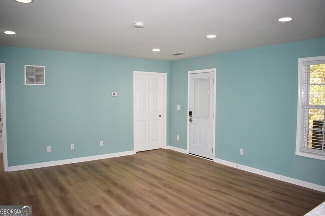 Building Photo - 3445 Anneewakee Falls Pkwy