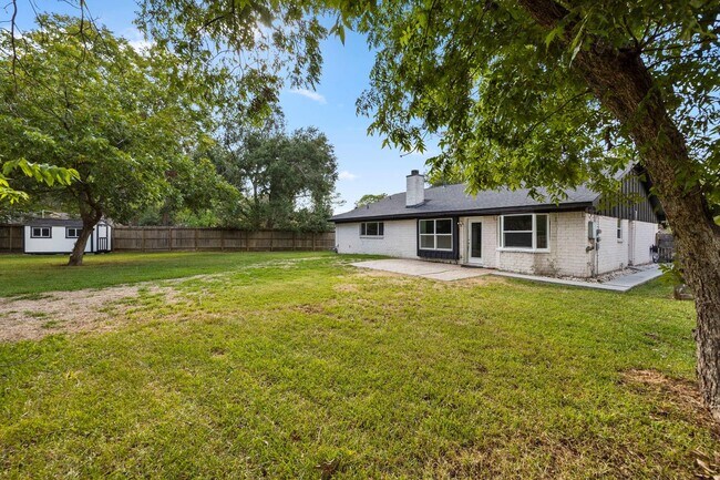 Building Photo - 12307 Nova Ct
