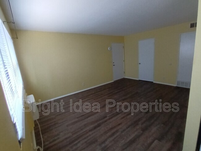 Building Photo - 5940 E River Rd