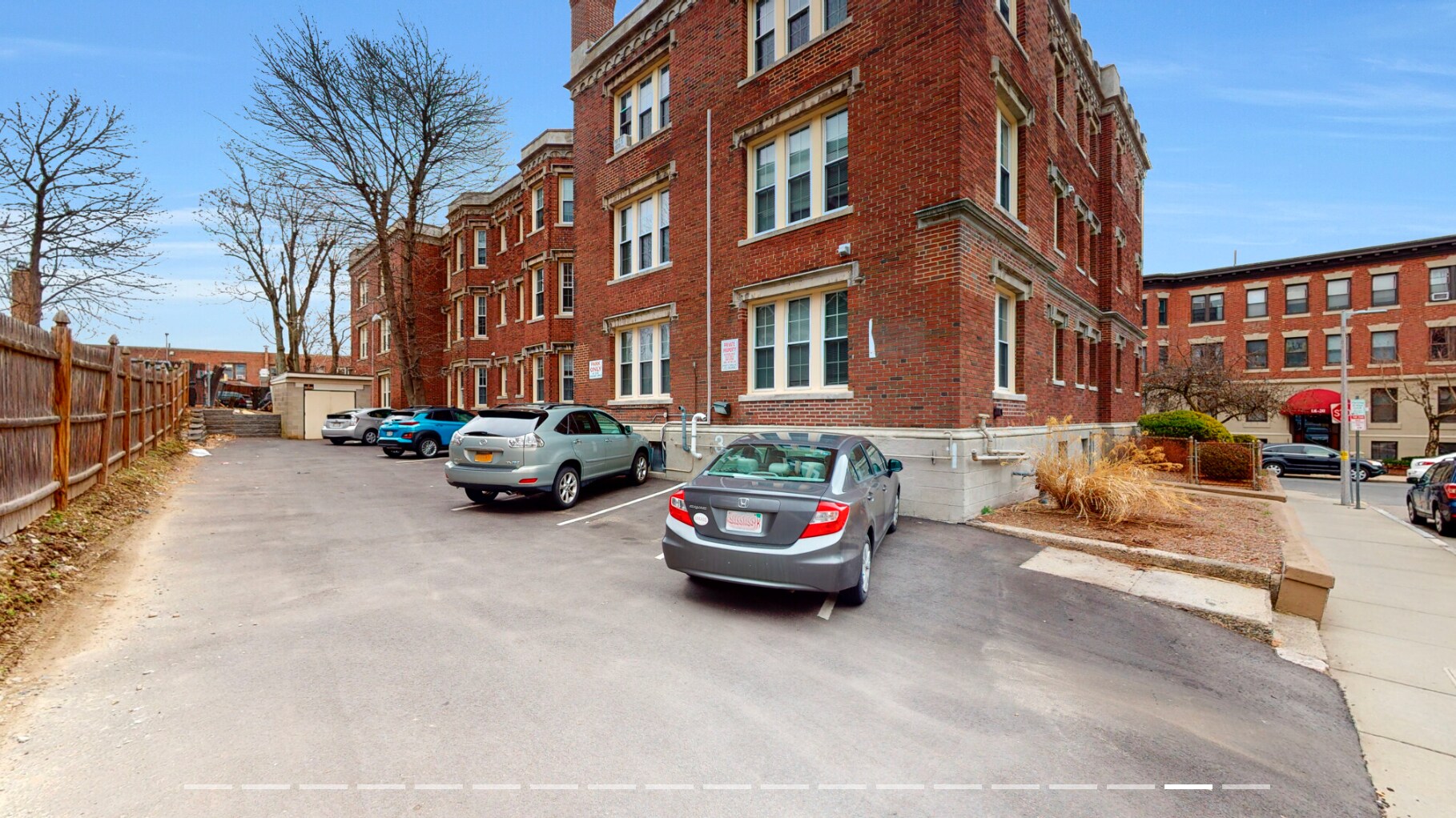 Building Photo - 16 Glenville Ave