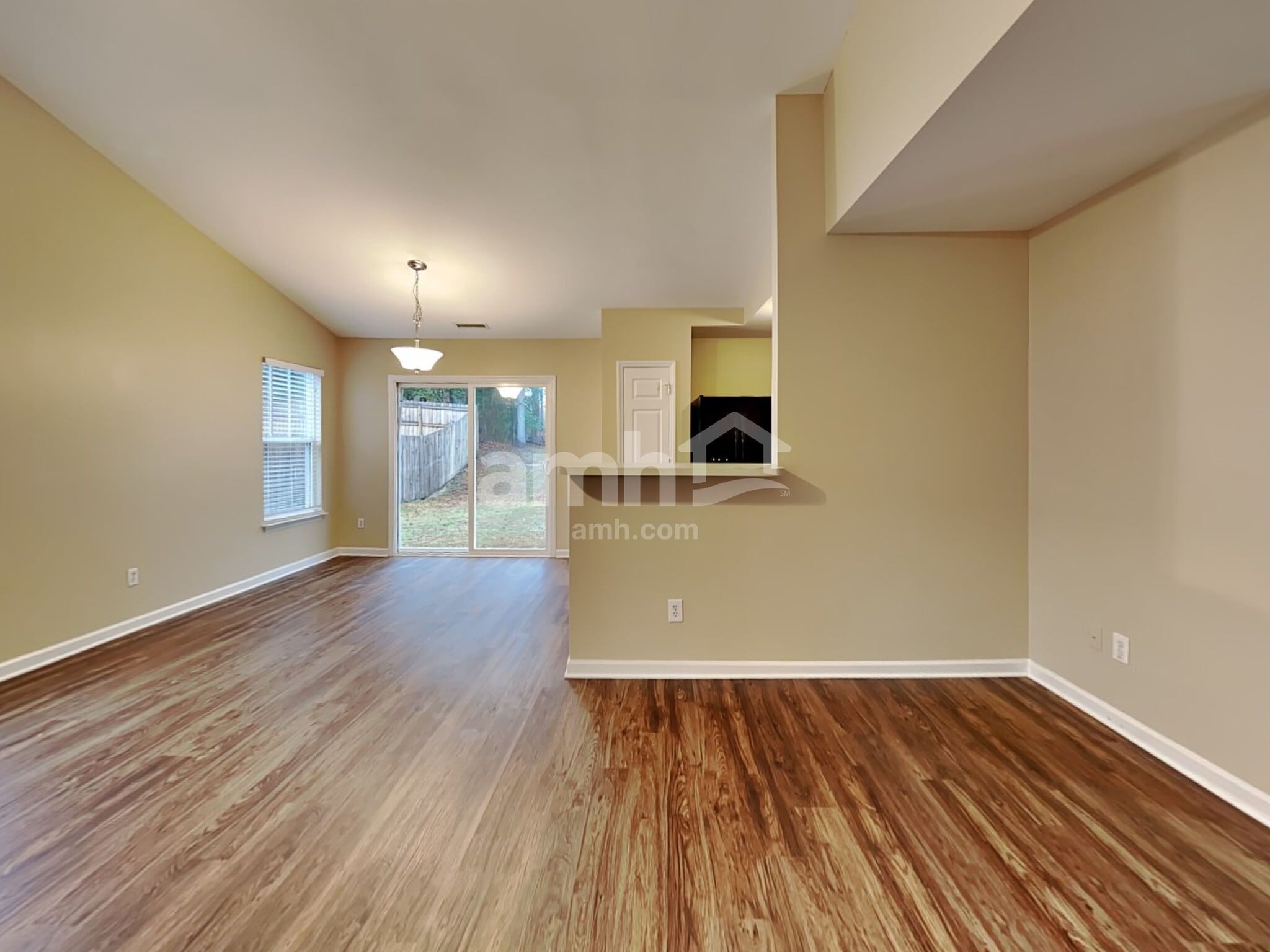 Building Photo - 3801 Satinleaf Dr