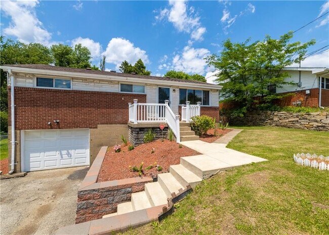 Building Photo - 512 Colonial Manor Rd