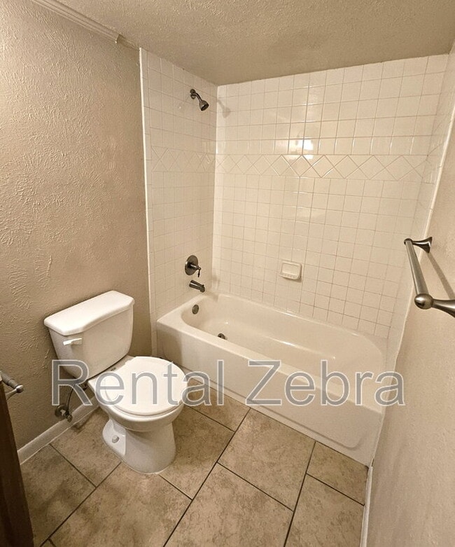 Building Photo - 7304 Lea Pl