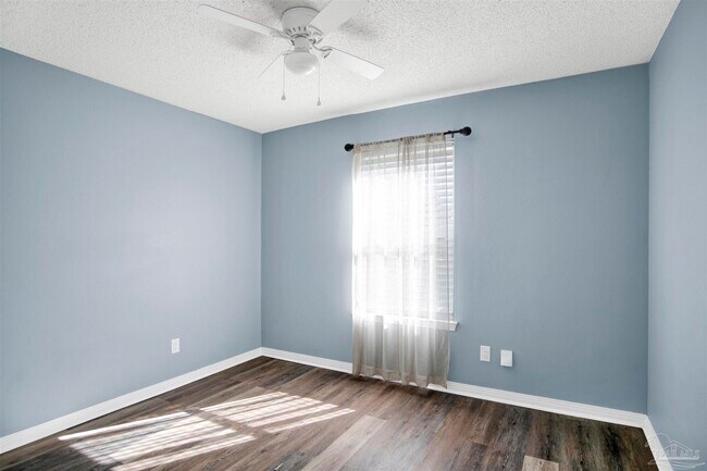 Building Photo - 10578 Fair Pine Dr