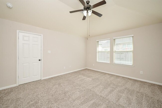 Building Photo - 18707 Majestic Vista Ln