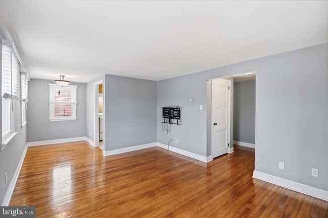 Building Photo - 40 Lee St