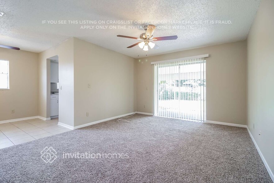 Building Photo - 409 S Hawthorn Cir