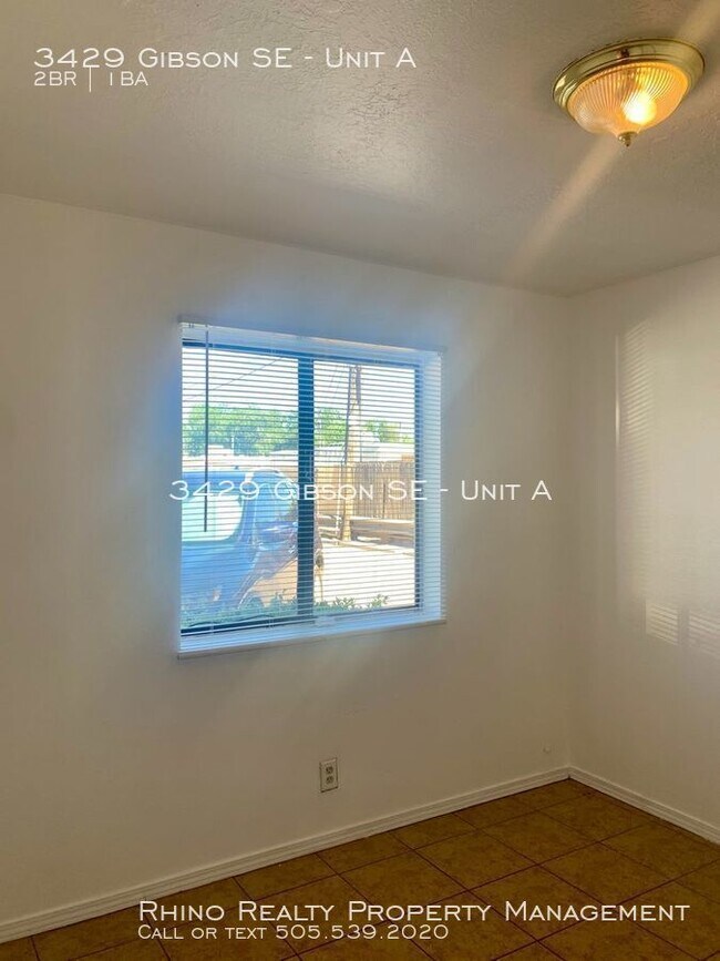 Building Photo - Ready for Immediate Move in! Fully Remodeled.