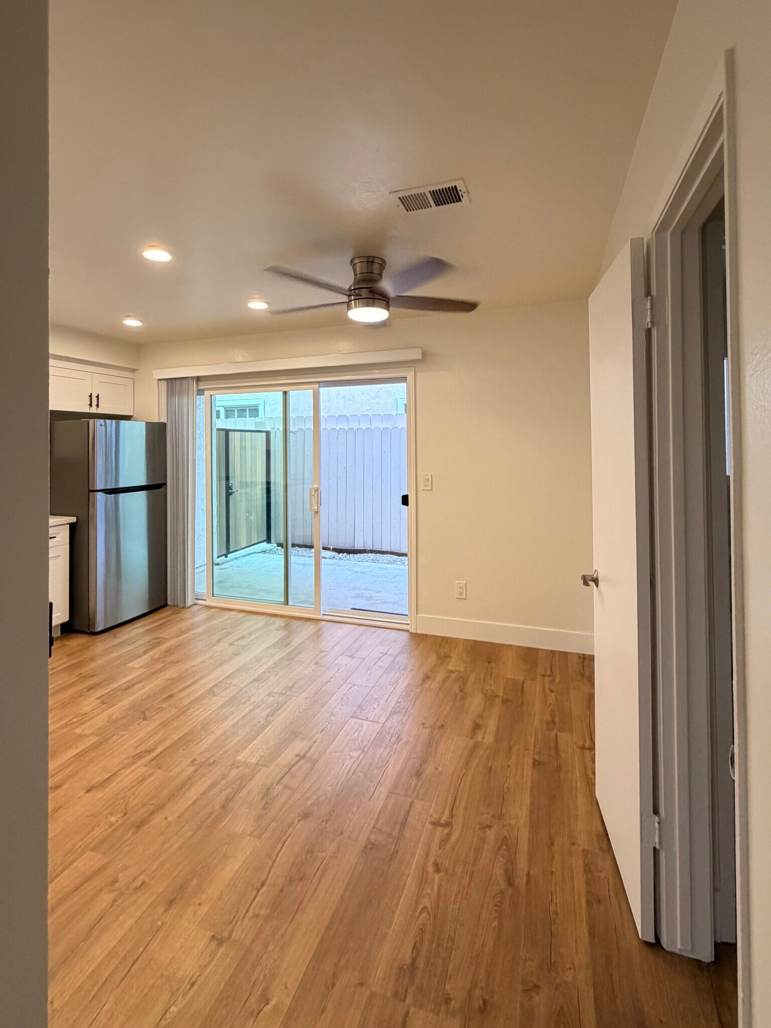 Kitchen/Dining area - 310 20th St