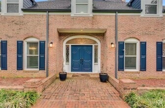 Building Photo - 6043 Giles Rd