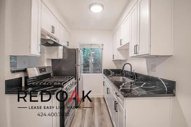 Building Photo - 12520 Lakewood Blvd