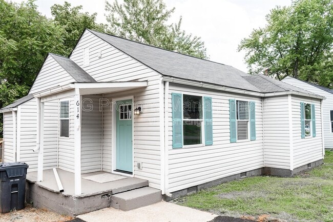 Primary Photo - 614 Hillview Rd