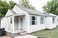 Building Photo - 614 Hillview Rd