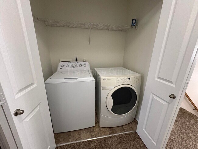 Building Photo - 210 NW Connell Ave