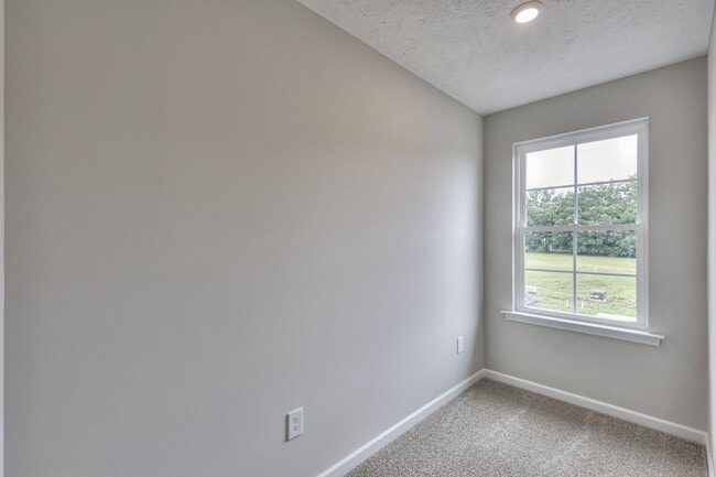 Building Photo - Modern Townhome in Manchester TN