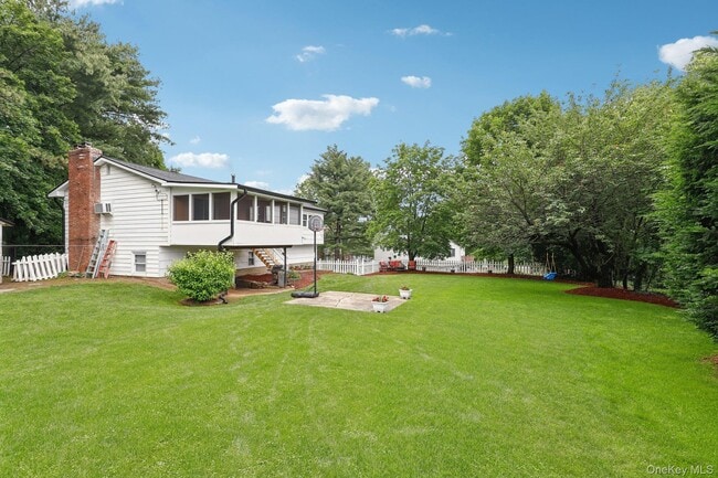 Building Photo - 118 Standish Dr