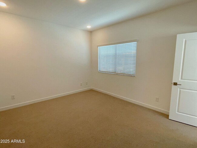 Building Photo - 28065 N 28th Dr