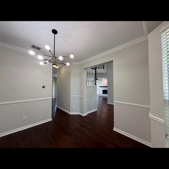 Building Photo - 10700 Jackson Ln