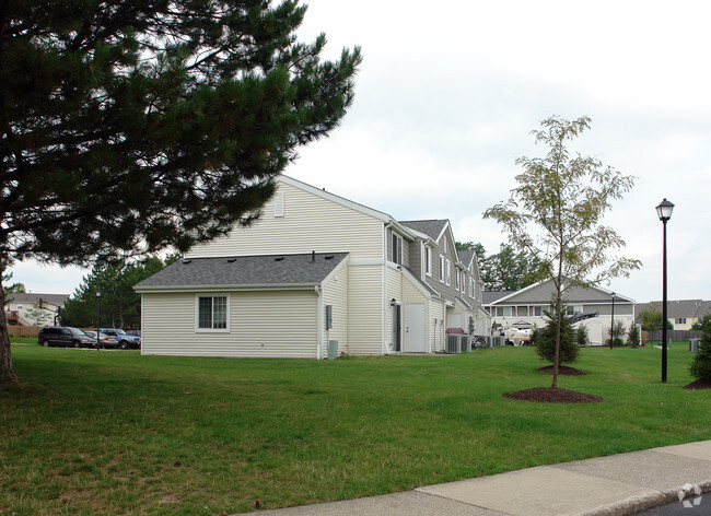 Building Photo - Liberty Plaza Apartments