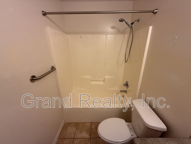 Building Photo - 2096 Andorra St