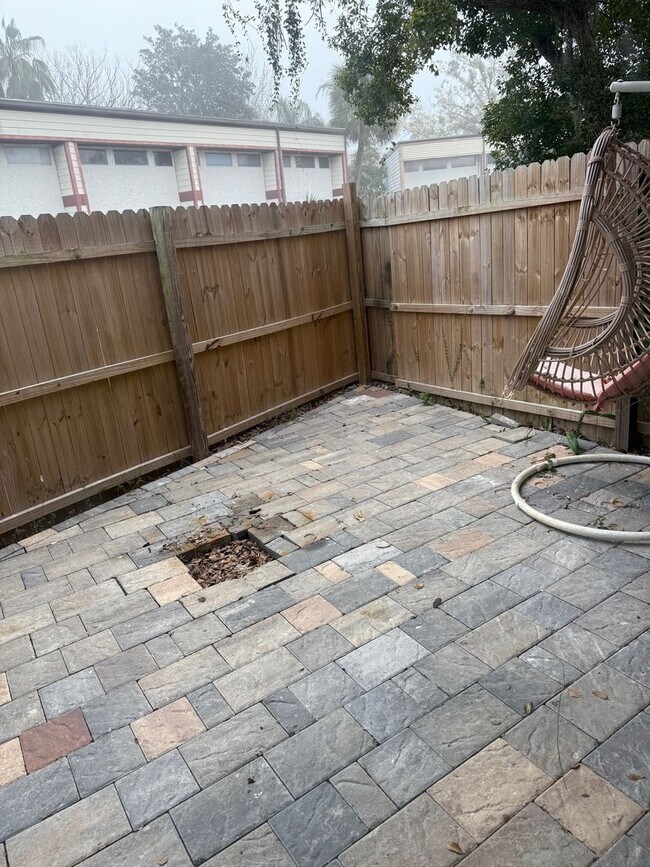 Building Photo - 3977 Crayrich Cir