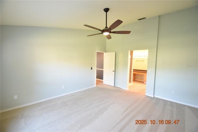 Building Photo - 2712 Falling Leaves Dr