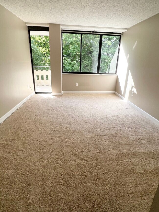 Building Photo - 6301 Stevenson Ave