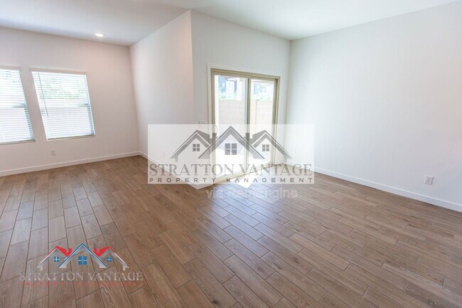 Building Photo - 7439 S 76th Dr