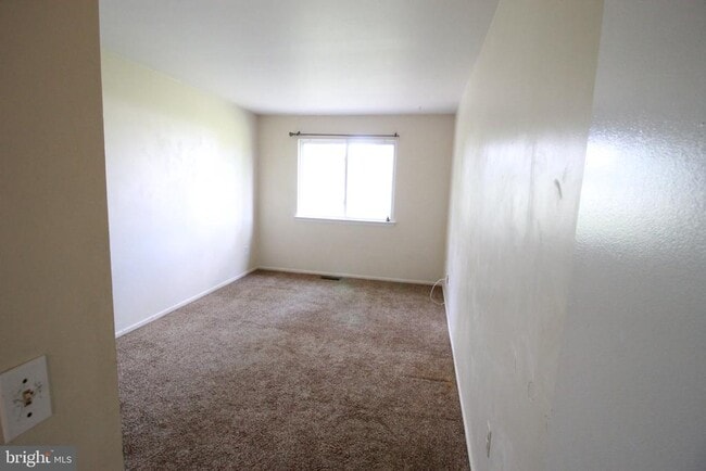 Building Photo - 12 Coriander Dr