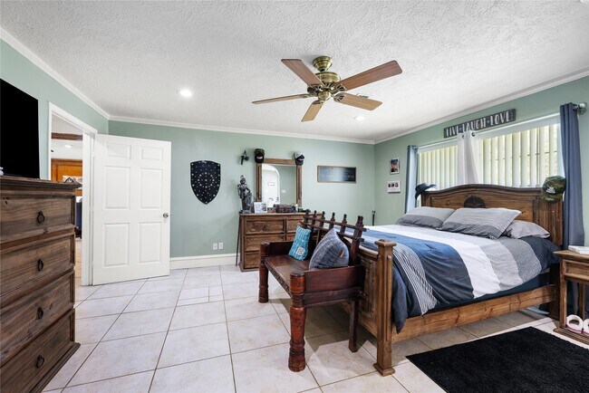 Building Photo - 22831 Fritz Ln