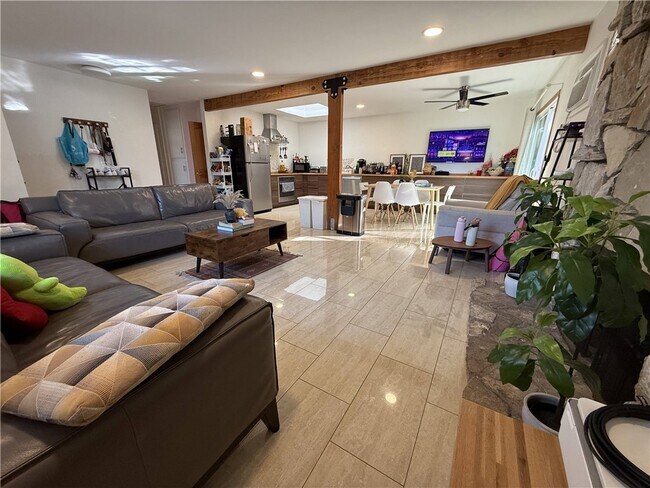 Building Photo - 7672 Amazon Dr