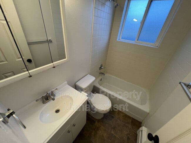 Building Photo - 2424-2430 11th Street - 2426