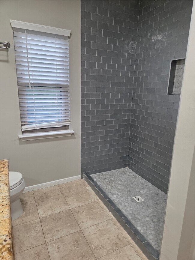 Building Photo - 8714 Warrenford Dr