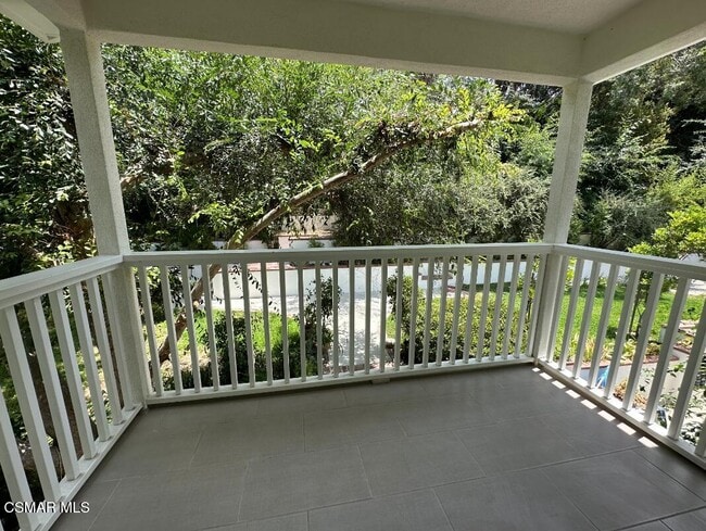 Building Photo - 4656 Vanalden Ave