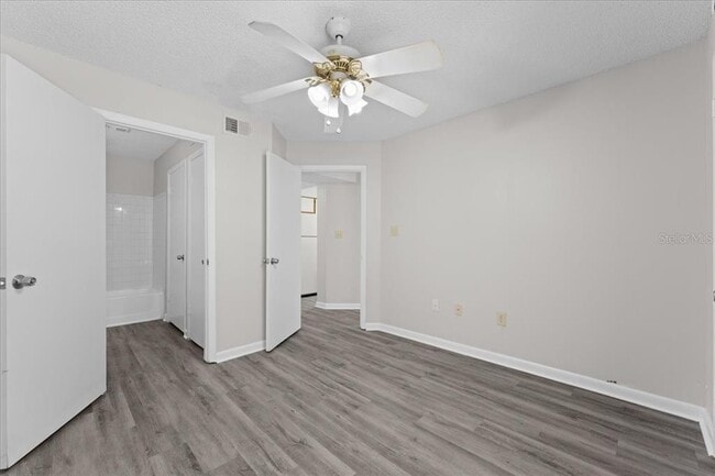 Building Photo - 8641 Fancy Finch Dr