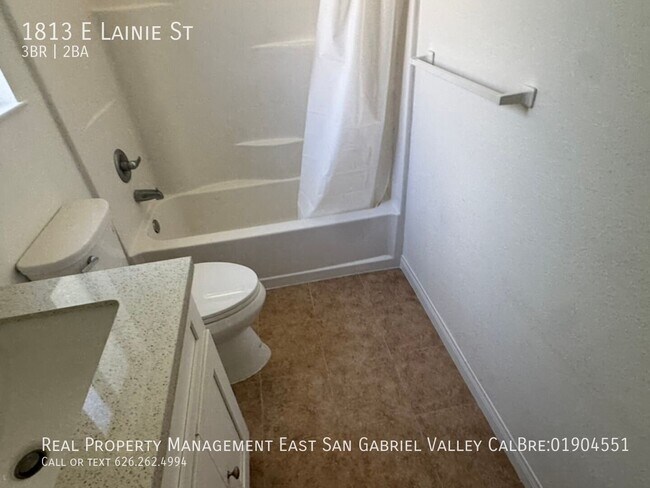 Building Photo - 1813 Lainie St