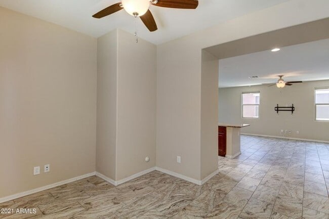 Building Photo - 40876 W Tamara Ln